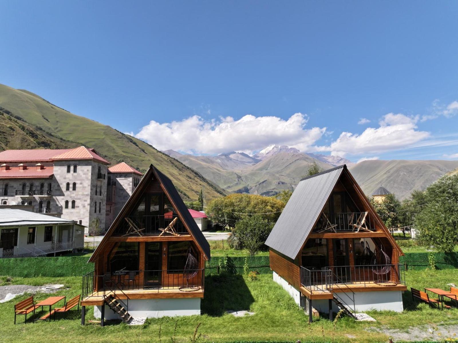 Panorama Cottages In Sno Eksteriør billede